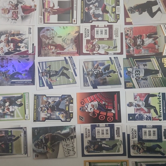 Football Assorted Trading Cards 87 Total Cards Score, Elite, Rookies And Stars - Picture 8 of 13